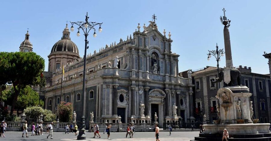 2 hours guided tour of Catania - A fast, useful introduction to Catania
