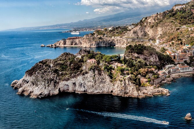 35 min Taormina and Etna private helicopter tour from Fiumefreddo - From Riposto to Etna’s foothills