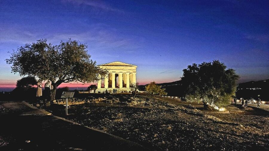 Agrigento: Skip-the-Line Valley of the Temples Night Tour - Meeting at the Temple of Hera Car Park