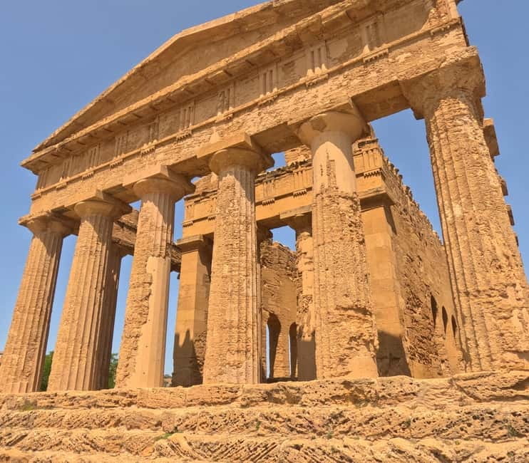 Agrigento: Valley of the Temples and Historical Center by E-Bike with Lunch Included - From ancient walls to Agrigento’s old town