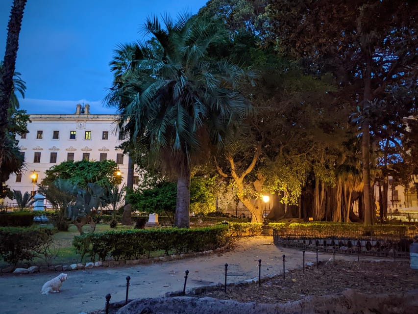 Anti-Mafia Heroes (Cool Hours) Morning Walking Tour - Why the Kalsa makes the right setting