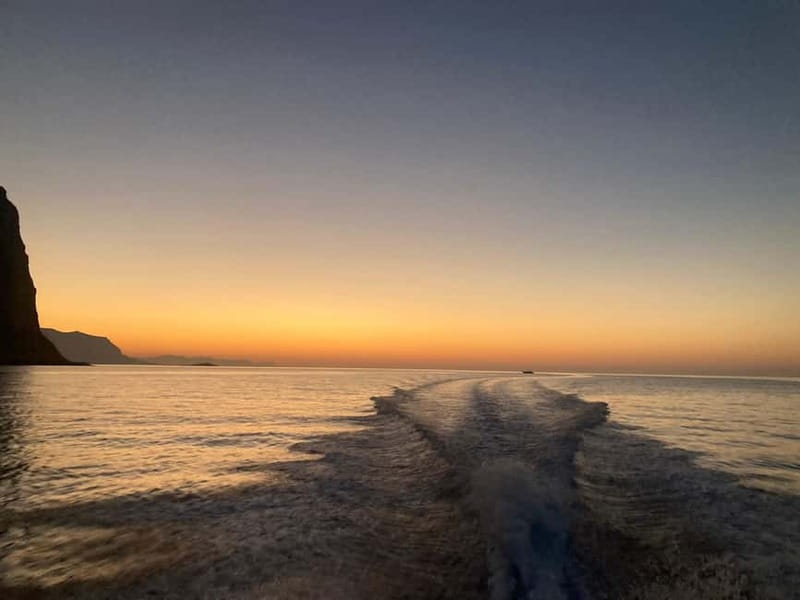 Aperitif on a boat at sunset at the Queen Cave - Starting at Marina Arenella and the White Club