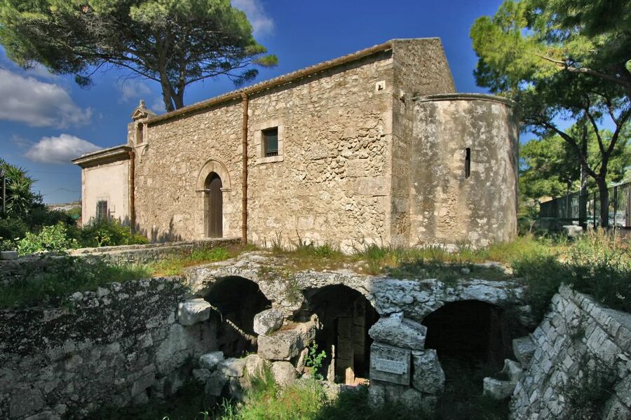 Archaeological Syracuse: Neapolis Park private tour - Hieron II’s altar and the scale of public ceremony