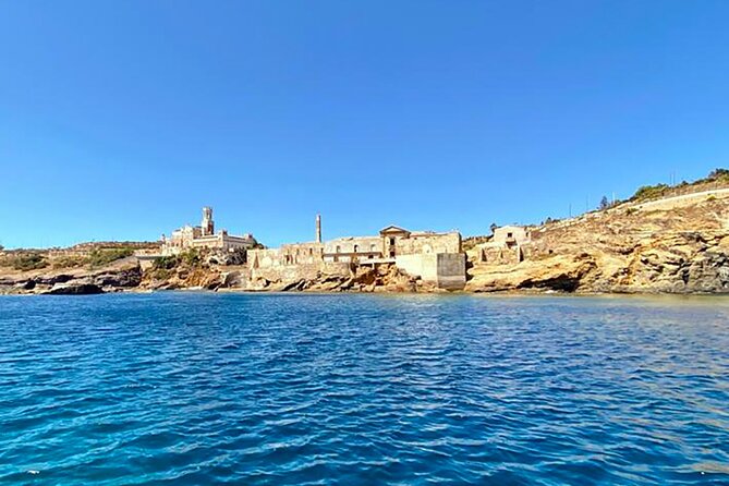 Avola: Vendicari Capopassero Group Boat Tour and Aperitif - The final stop at Calabernardo or Cicirata