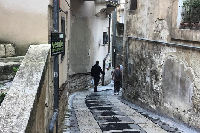 Baroque tour: Ragusa, Modica and Noto - The vehicle, Wi-Fi, and the long road from Syracuse