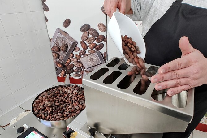 Become a chocolatier for a day, in Modica raw chocolate - Location, timing, and practical planning