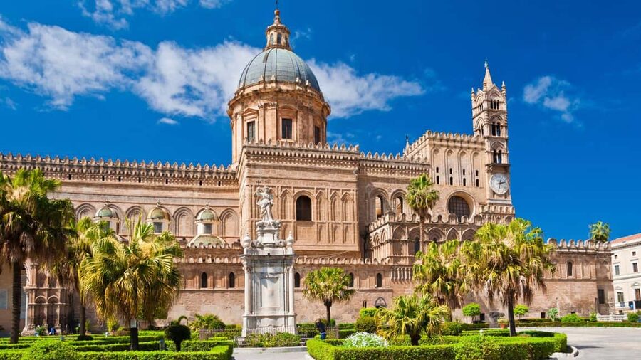Best of Palermo: Private Walking Tour with a Local - Ballarò and Vucciria: Palermo through food