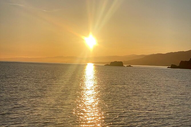 Boat excursion to Cefalu with aperitif - Kalura adds tea, an aperitif, and sunset color