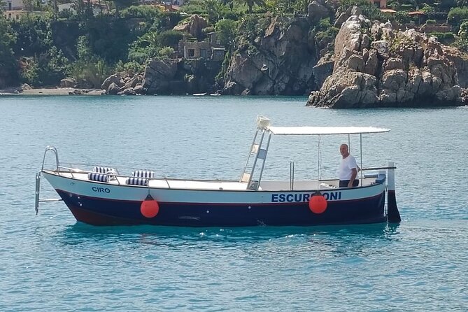 Boat excursion to Cefalu with aperitif - Three hours is enough for a taste of the coast