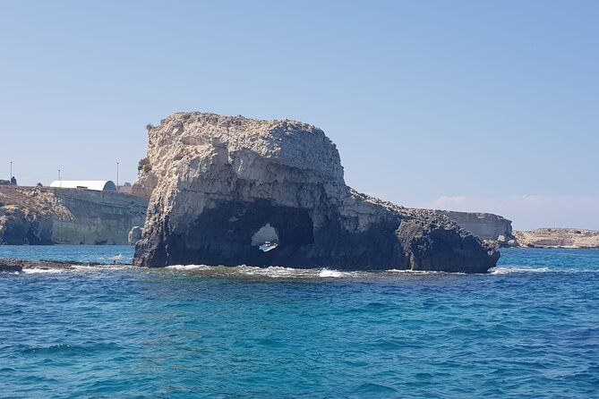Boat Excursion to Ortigia with Typical Homemade Lunch - Why the 12-person maximum matters