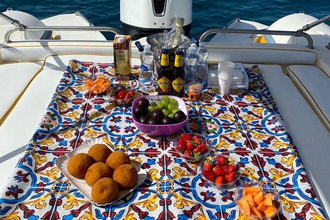 Boat tour from Avola to Portopalo with a stop in Marzamemi - What the captain adds to the day