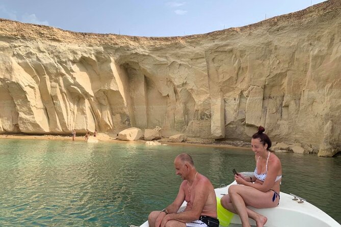 Boat tour in Pillirina, sea caves and Ortigia and prosecco - Drinks, equipment, and the feel on board