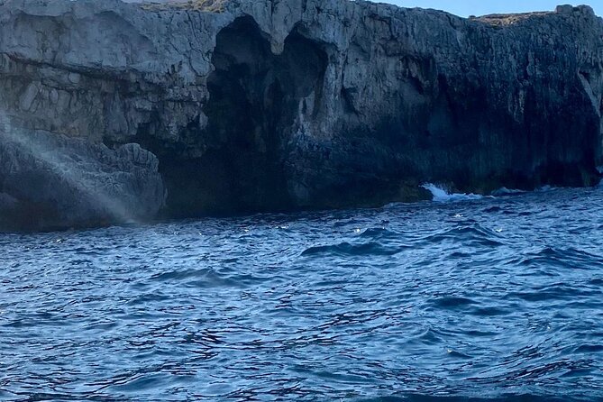 Boat tour of Ortigia Island and sea caves - Swimming offshore is optional, not a beach stop