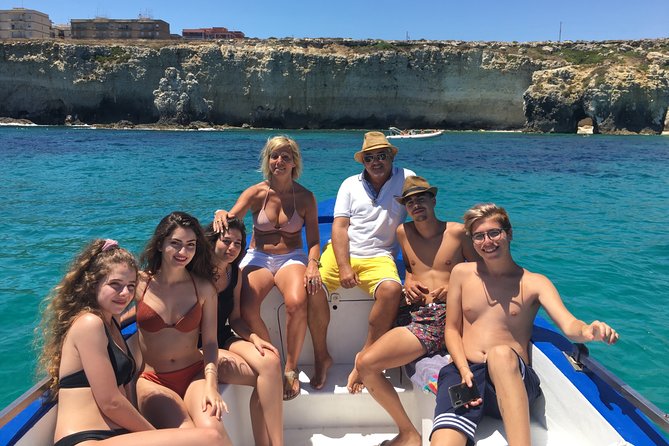 Boat tour Ortigia, sea caves and Pillirina 2h - Ognina and the final stretch