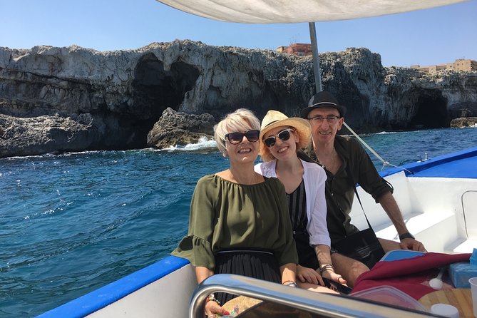 Boat tour Ortigia, sea caves and Pillirina 2h - Who should book this boat tour?
