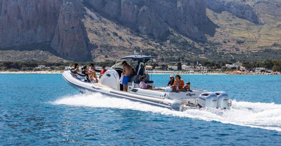 Boat Tour Taormina Isola Bella Giardini Naxos 8 hours - The Cave of Love adds a striking photo stop