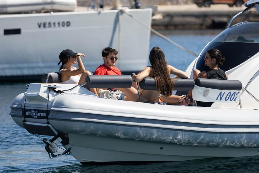 Boat Tour Taormina Isola Bella Giardini Naxos 8 hours - Giardini Naxos begins the swimming circuit