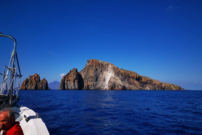 Boat Tour to Panarea and Stromboli from Lipari - How much English support should you expect?