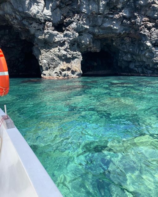 BOAT TOUR WITH APERITIF ON BOARD IN THE CYCLOPS ISLANDS - The House of the Prince beside the sea