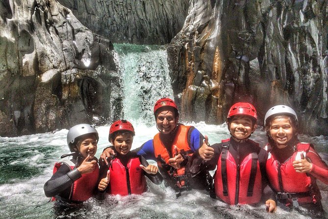 bodyrafting Alcantara gorges - What the Alcantara Gorge feels like from the river