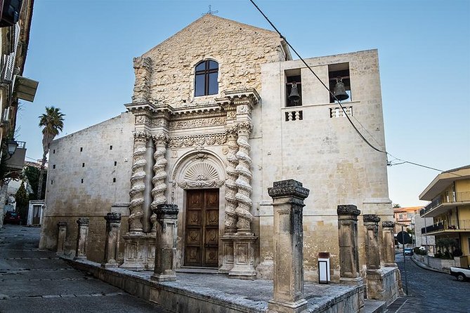 Buscemi - Palazzolo Acreide - Marzamemi Tour - What the private vehicle adds