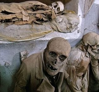 Capuchin Catacombs and Monreale Cathedral Private Tour - From Palermo’s theatrical center to the catacombs