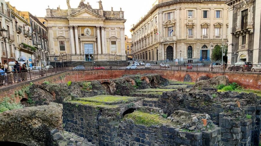 Catania: City Highlights Walking Tour - Via Crociferi, a street of churches and old stone