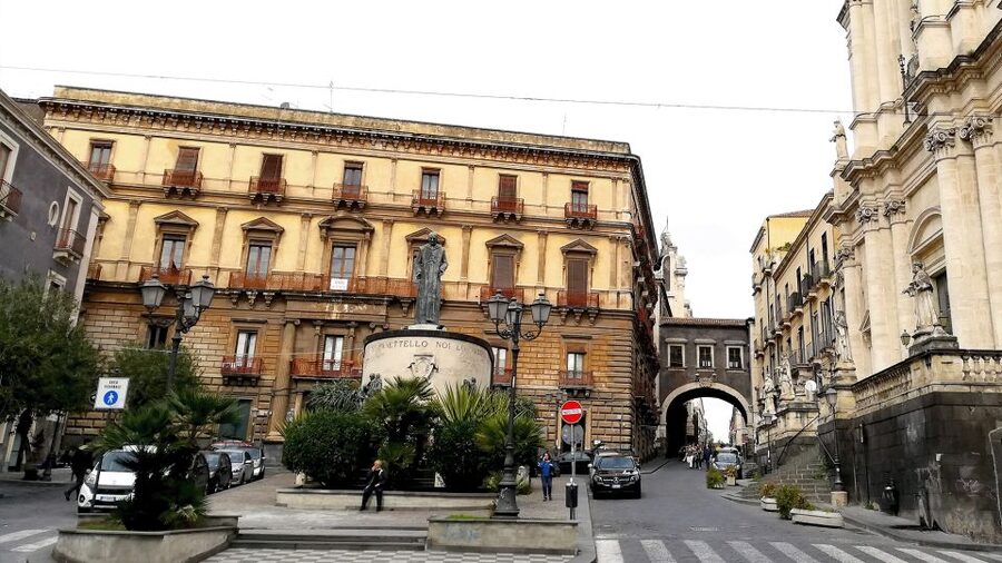 Catania: City Highlights Walking Tour - Piazza Duomo and the elephant at Catania’s center