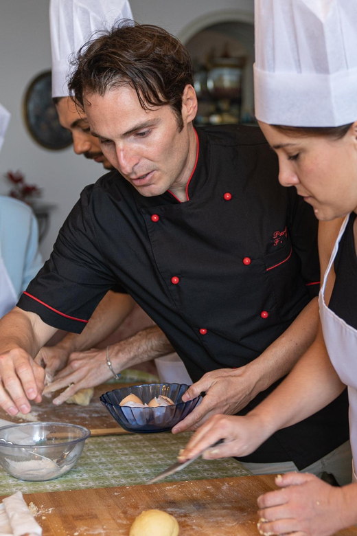 Catania: Cooking class set in a sea front historic villa - Learning From a Grandmother and a Chef