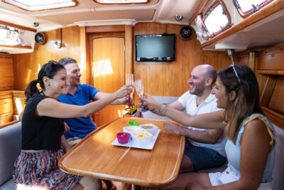 Cyclops Coast Cruise with Appetizer & Snorkeling