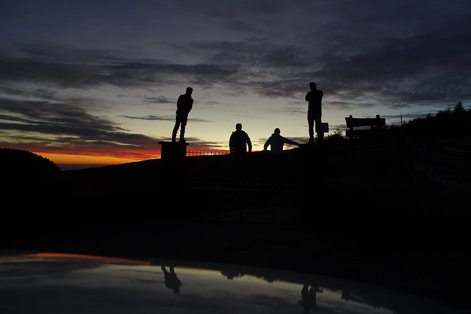 Catania: Etna Sunset Jeep Tour - Guides, vehicles, and the group question