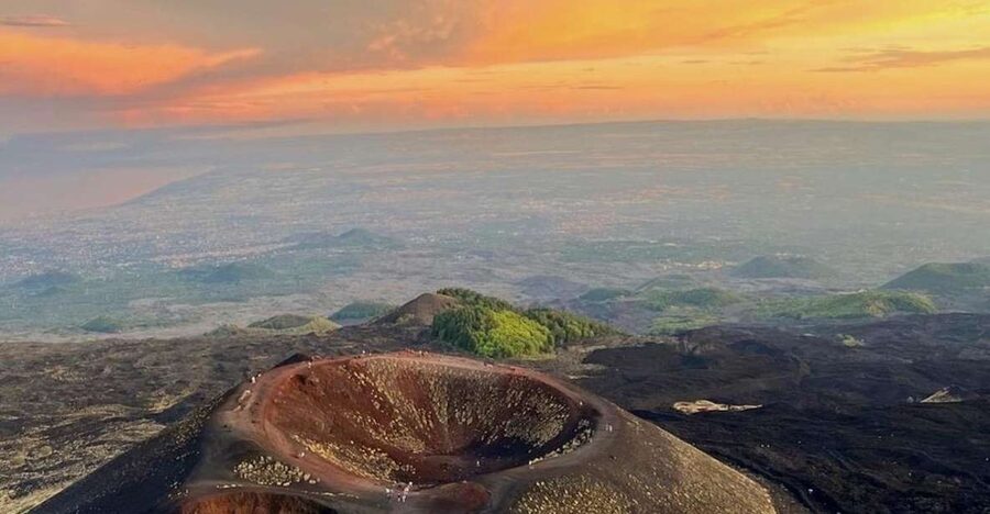 Catania: Etna Sunset Tour with Pickup and Drop-off - Tasting honey and wine near Zafferana Etnea