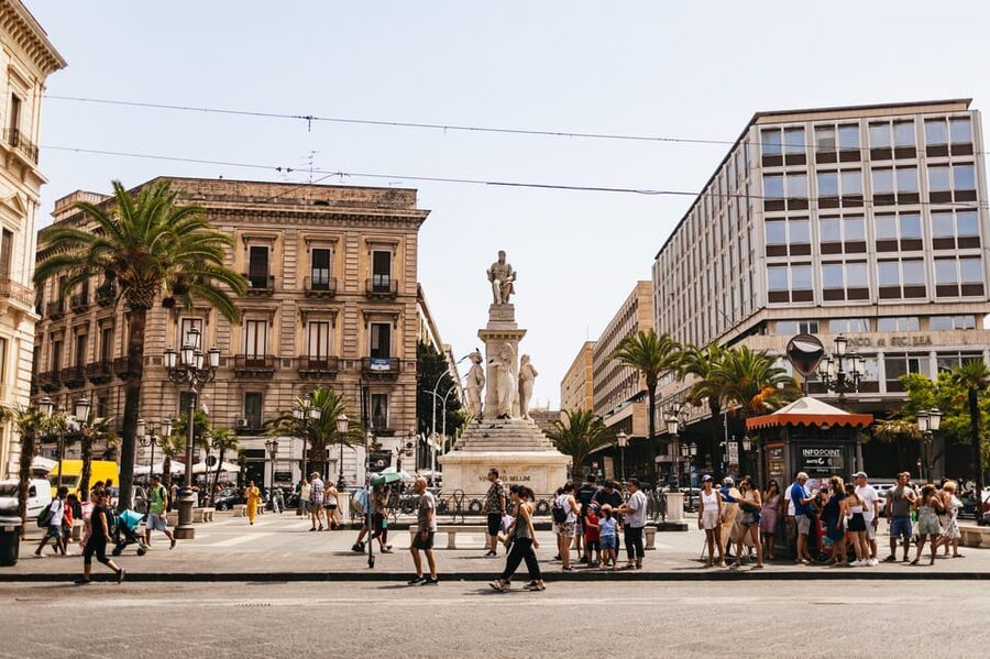 Catania: Guided Street Food Walking Tour - Villa Bellini and the Roman Amphitheater