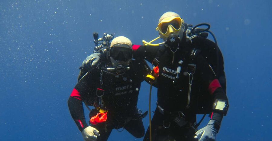 Catania: Gulf Scuba Diving Tour with Marine Biologist - The boat ride toward the Cyclopean Isles