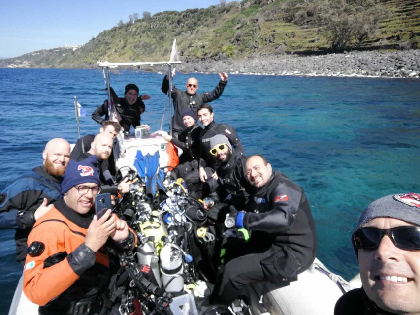Catania: Gulf Scuba Diving Tour with Marine Biologist - Getting comfortable with the equipment