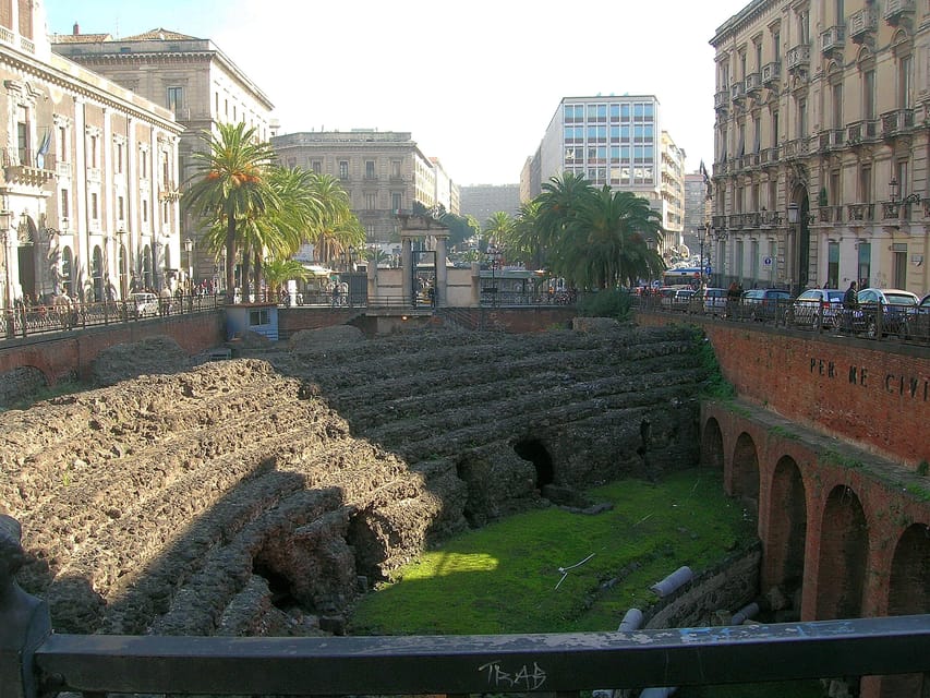 Catania: Hop-On, Hop-Off Bus to Acicastello and Acitrezza - Should you book the Acicastello and Acitrezza bus?