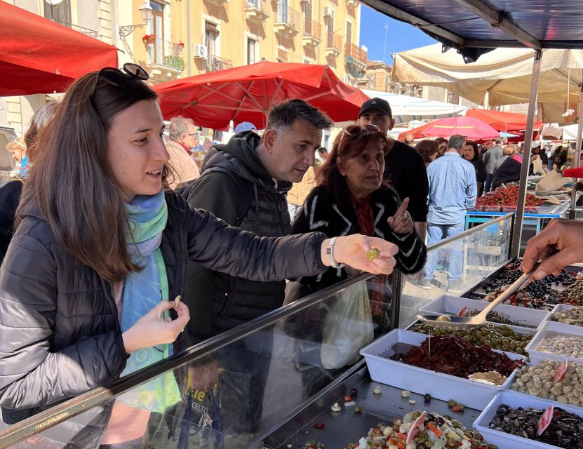 Catania: Market Tour and Cooking Class with Chef Riccardo - Lunch beside the pool