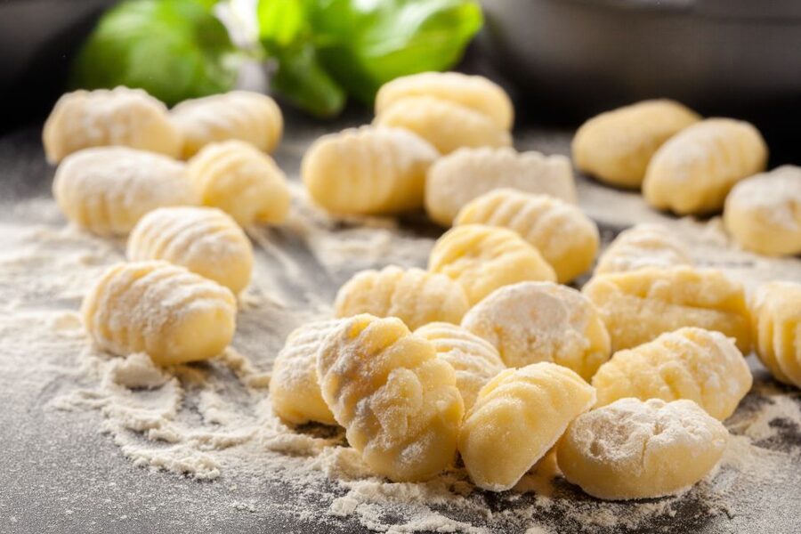 Catania: Pasta & Tiramisu Cooking Class at a Local's Home - Who Should Book This Catania Class?