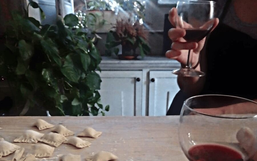 Catania: Pistachio Ravioli, Pasta Home Cooking Class w/ Wine - Timing, language, and practical planning