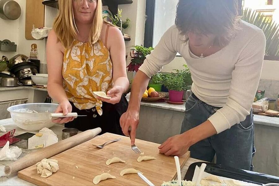 Catania: Pistachio Ravioli, Pasta Home Cooking Class w/ Wine - Ringing the bell at Vignolo