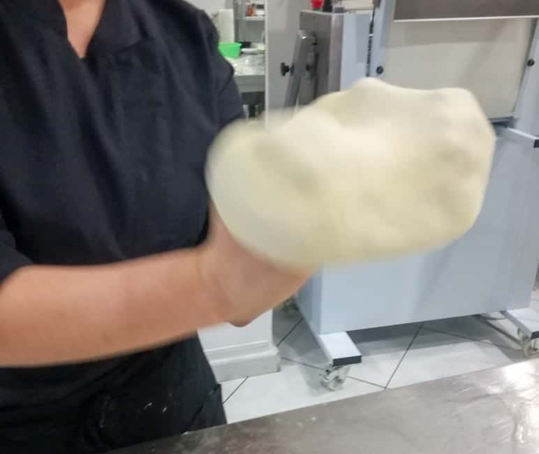 Catania: Pizza Cooking Class - Making pizza with Sicilian flavors