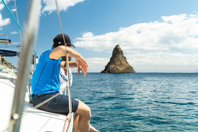 Catania: Sail Cyclops Coast by Boat and Enjoy a Sicilian Aperitif - Leaving Porto di Catania