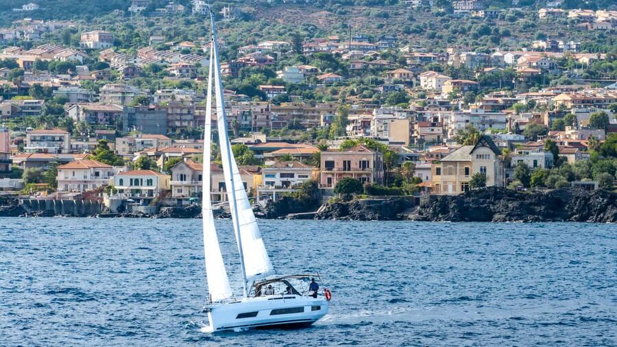 Catania: Sail Tour of Cyclops Coast with Sicilian Aperitif - Sailing versus motoring