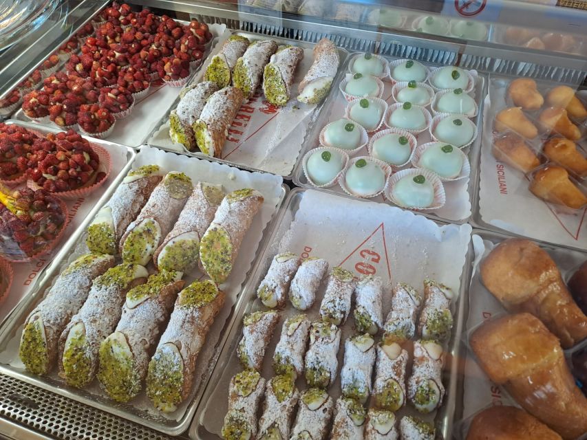 Catania: Street Food Guided Walking Tour - Starting at the Fountain of the Elephant