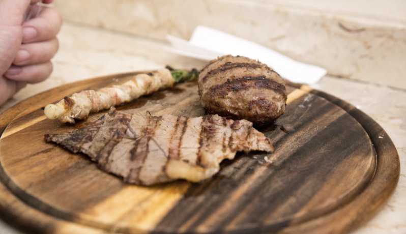 Catania Street food tour by night - Via Crociferi opens the evening in baroque Catania