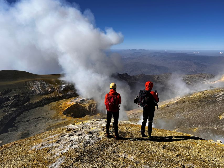 Catania: Summit Craters from North Etna with 4x4 vehicles - The sandy descent back to the observatory