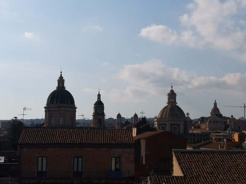 Catania: The heart of the City - Tour guidato in Italiano - Starting Beneath Catania’s Elephant Fountain