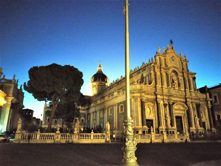 Catania: Underground and Street Food Walking Tour - Entering the underground sites