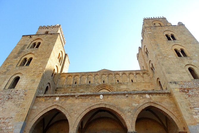 Cefalù: Guided Walking Tour & Cefalu Cathedral Mosaics - What the private price means for your group