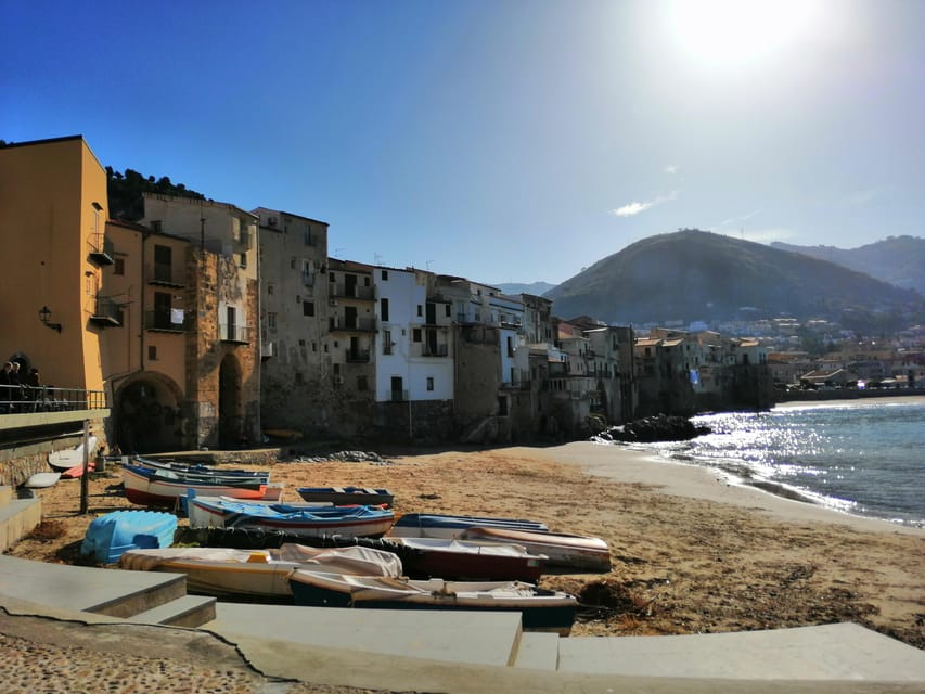 Cefalù: History and Legends Guided Walking Tour - The seasonal tasting: granita, gelato, or sfincione